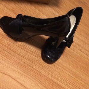 Shiny, black, high heels, Ann Marino